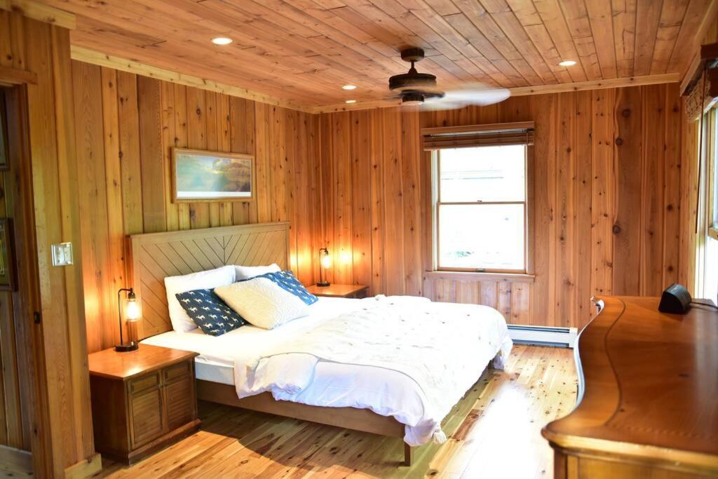 Quiet And Comfy 3Bed/2Bath - Chalet With Hot Tub. Cedar Exterior photo
